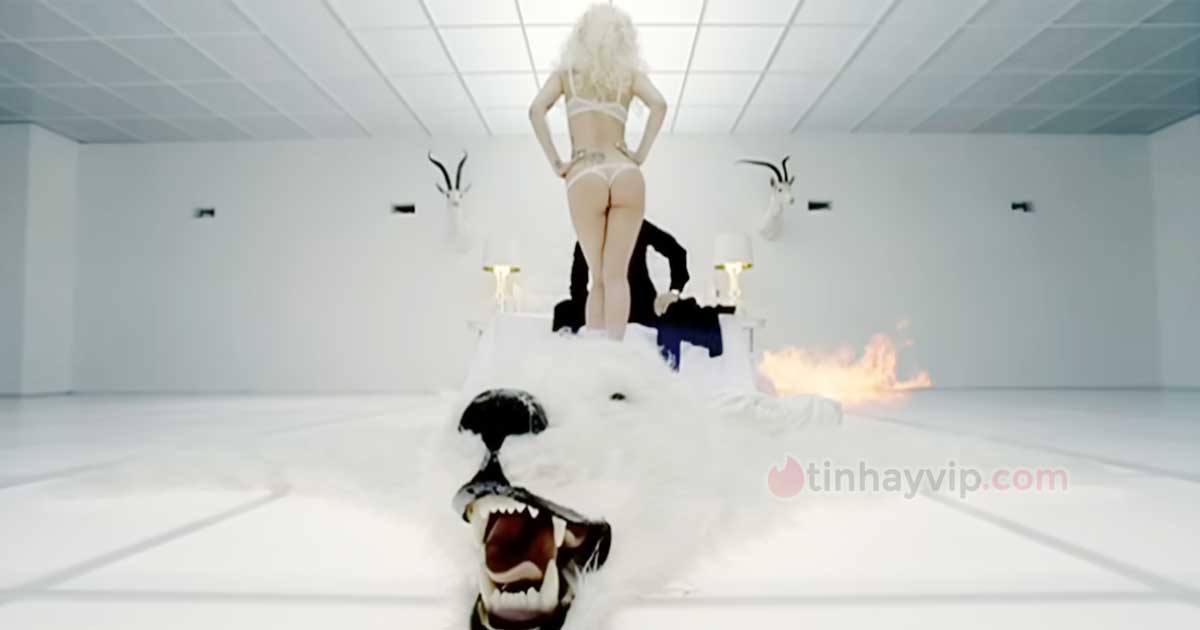 Bad Romance Lady Gaga mô tả chi tiết White Party Diddy