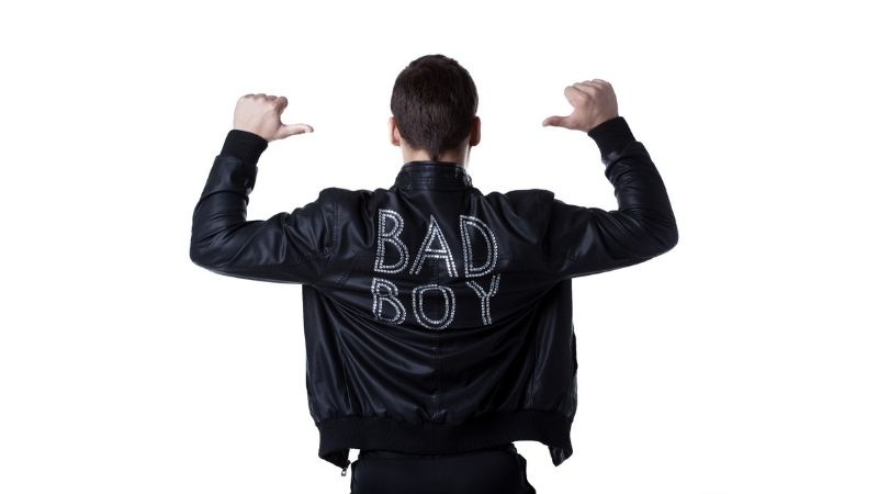 Bad boy là gì? Làm sao để quyến rũ phái đẹp mà không cần trở thành trai hư?