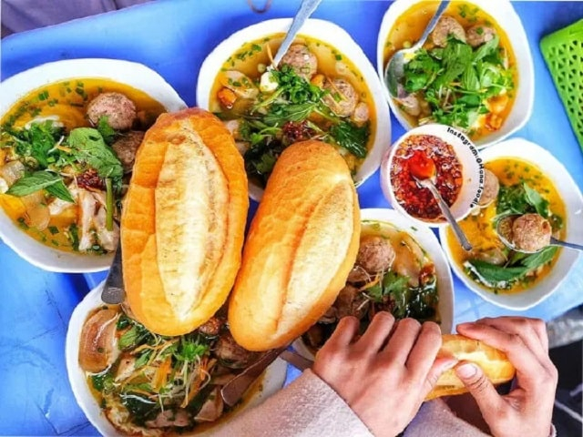 🌟 Top 5 Quán Bánh Mì Xíu Mại Ngon TP.HCM